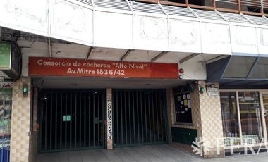 Cochera en venta en Avellaneda