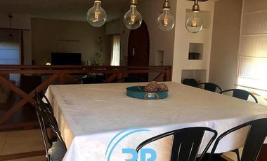 Venta Chalet de 5 ambientes en San Carlos, Mar del Plata