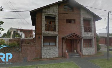 Venta Chalet de 5 ambientes en San Carlos, Mar del Plata