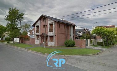 Venta Chalet de 5 ambientes en San Carlos, Mar del Plata