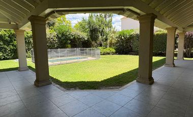 Casa a la venta en Barrio Club de Campo