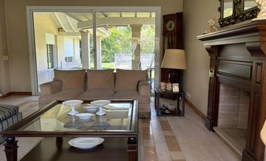 Casa a la venta en Barrio Club de Campo