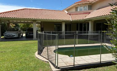 Casa a la venta en Barrio Club de Campo