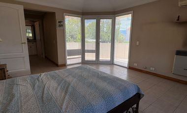 Casa a la venta en Barrio Club de Campo