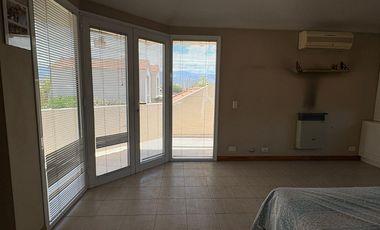 Casa a la venta en Barrio Club de Campo