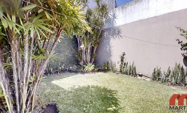 Casa 4 ambientes con jardín reciclada - Martínez