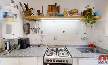 Casa 4 ambientes con jardín reciclada - Martínez