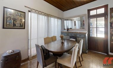 Casa 4 ambientes con jardín reciclada - Martínez