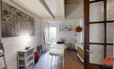 Casa 4 ambientes con jardín reciclada - Martínez