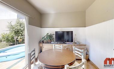 Casa 4 ambientes con jardín reciclada - Martínez