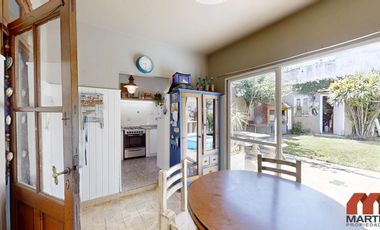 Casa 4 ambientes con jardín reciclada - Martínez