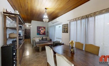 Casa 4 ambientes con jardín reciclada - Martínez