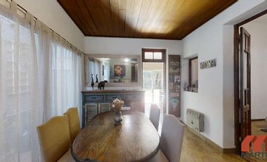 Casa 4 ambientes con jardín reciclada - Martínez