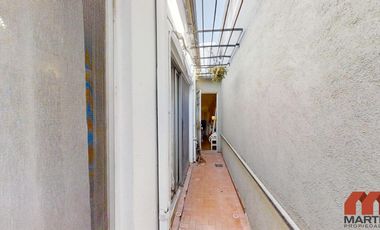 Casa 4 ambientes con jardín reciclada - Martínez