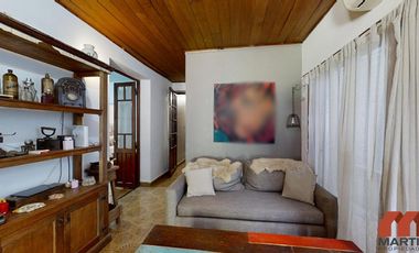 Casa 4 ambientes con jardín reciclada - Martínez