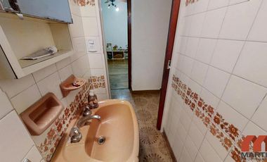 Casa 4 ambientes con jardín reciclada - Martínez