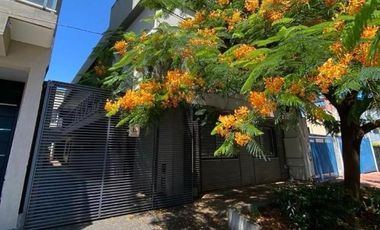 Departamento sobre calle Coronel Álvarez al 2600