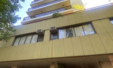 Departamento al frente vista al rio