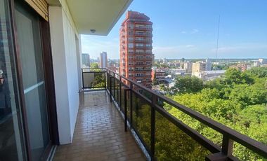 Departamento al frente vista al rio