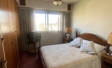 Departamento al frente vista al rio