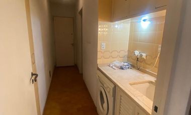 Departamento al frente vista al rio