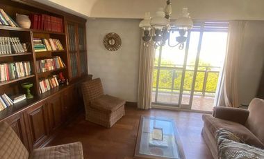 Departamento al frente vista al rio