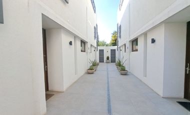 ARRIENDO CASA EN CONDOMINIO 3HAB 3BA LAS CONDES