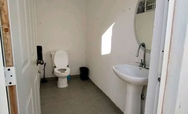 Oficina con terraza en zona comercial de Juriquilla