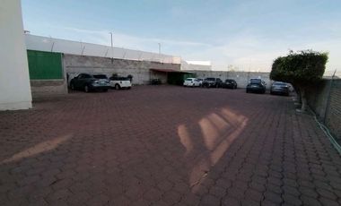 Oficina con terraza en zona comercial de Juriquilla