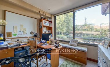 Gran departamento dúplex en exclusivo condominio
