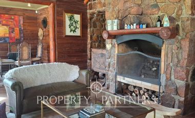 Casa en excelente lugar residencial cercana a colegios