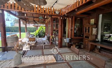 Casa en excelente lugar residencial cercana a colegios