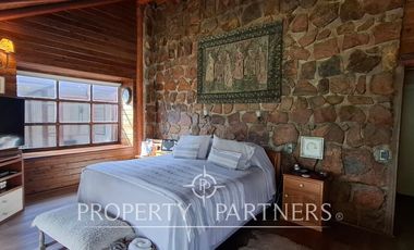 Casa en excelente lugar residencial cercana a colegios