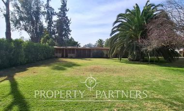 Casa en excelente lugar residencial cercana a colegios