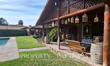 Casa en excelente lugar residencial cercana a colegios