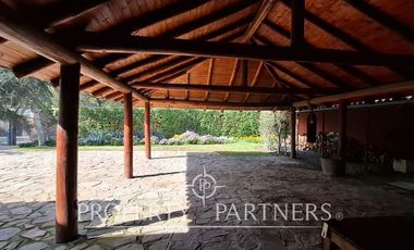 Casa en excelente lugar residencial cercana a colegios