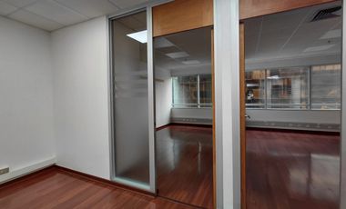 Arriendo hermosa Oficina Ejecutiva al costado del Marriott
