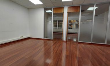 Arriendo hermosa Oficina Ejecutiva al costado del Marriott