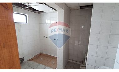 Arrienda galpón comercial en corazón de Talagante