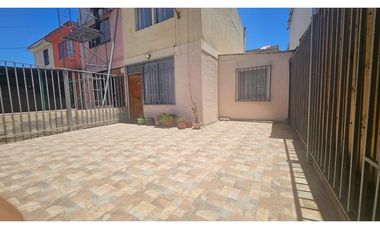 ¡Casa acogedora en Condominio!