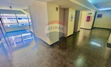 se arrienda oficina, excelente ubicación