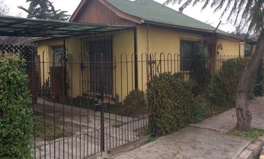 CASA AISLADA EN MACUL CERCA DEL METRO