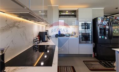 PENTHOUSE ÚNICO FRENTE A PORTAL LA DEHESA