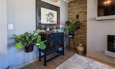 PENTHOUSE ÚNICO FRENTE A PORTAL LA DEHESA