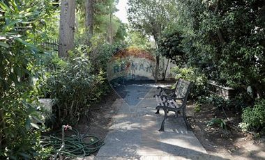 Hermosa casa con gran terreno busca familia