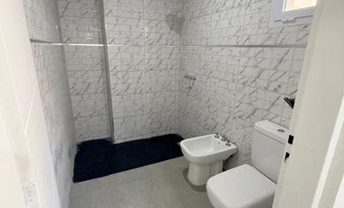 VENTA CASA DOS DORMITORIOS BARRIO LOS PLATANOS CIPOLLETTI