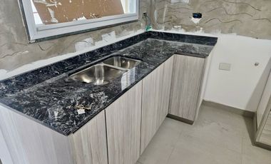 Casa en dos plantas con terraza