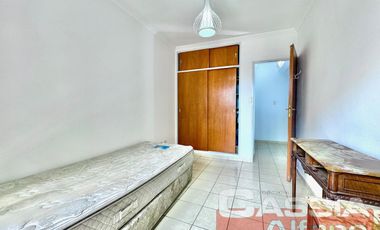 TRIPLEX EN PH, 5 AMBIENTES, 3 DORMITORIOS CON GARAGE Y PATIO LIBRE