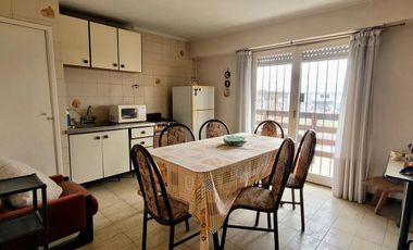 VENTA Casa de 5 ambientes con departamento. Barrio El Gaucho, Mar del Plata