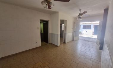COMODA CASA GOROSTIAGA 1800